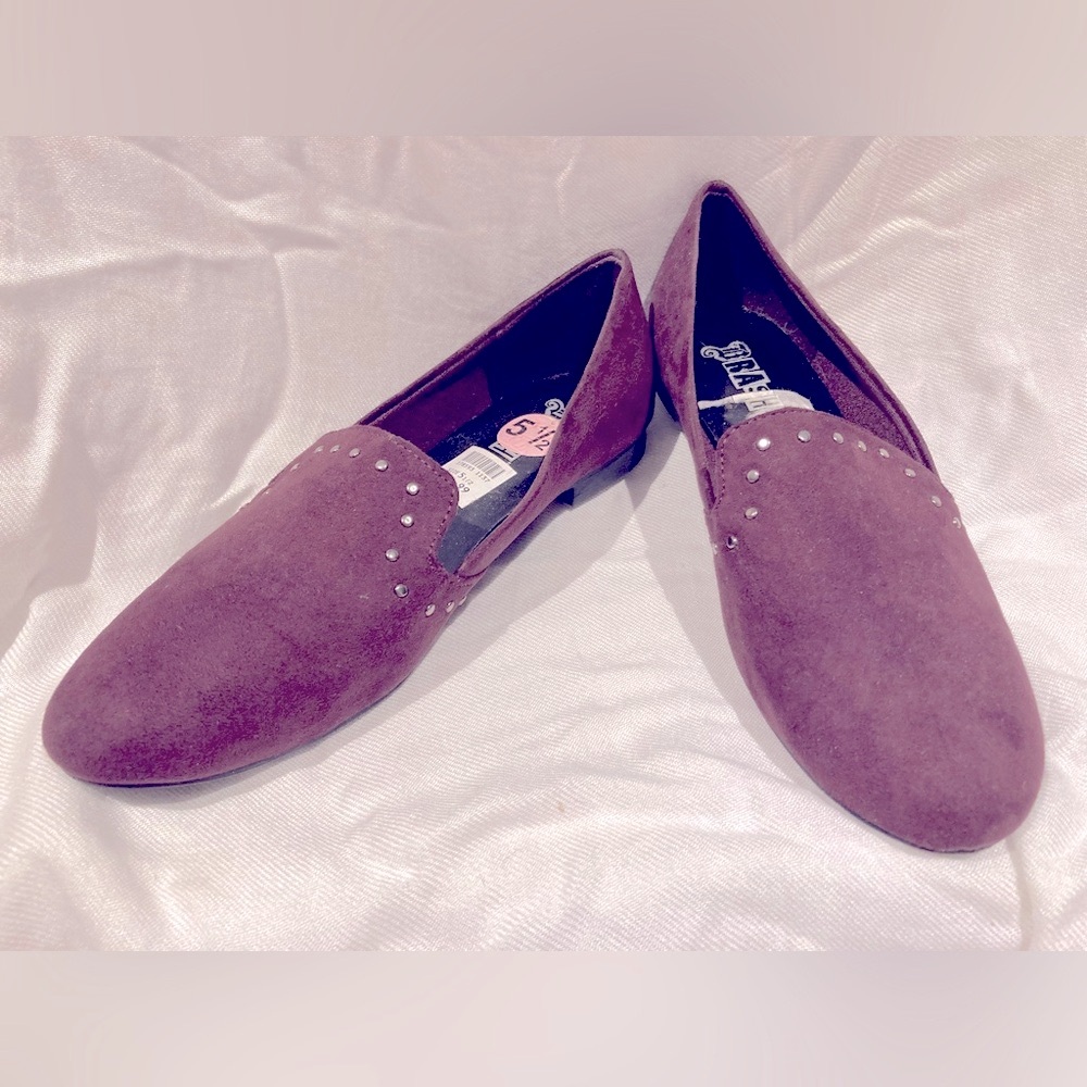 *3 for $20* Smoking Slipper-style Burgundy Loafers, Faux Suede, Grommets, sz 5.5